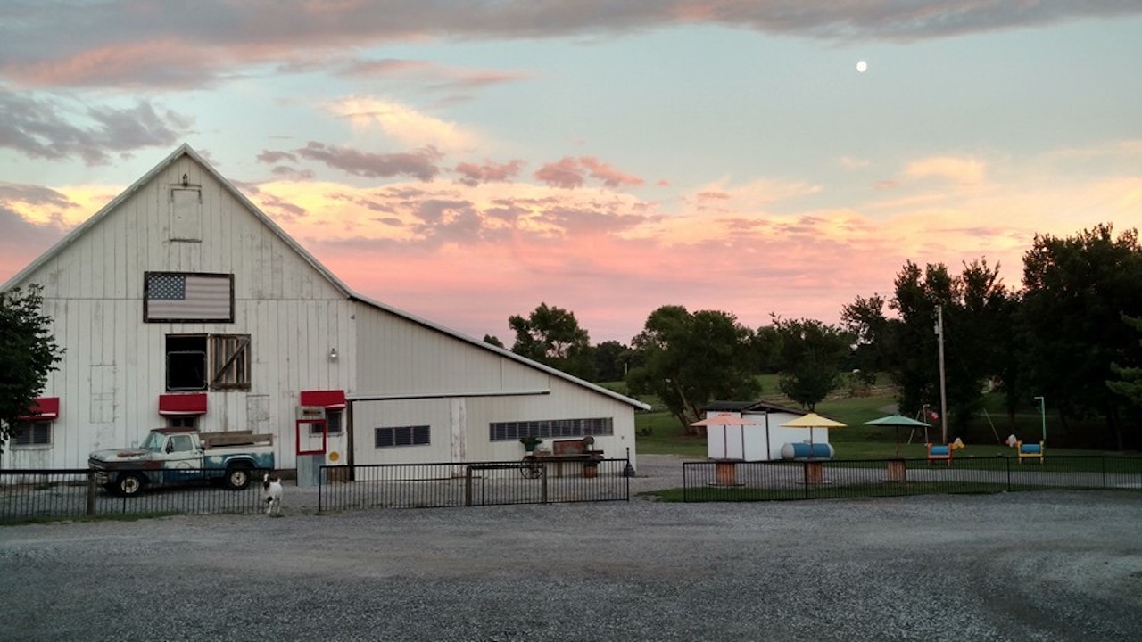 Pine Dell - Kansas City Barn