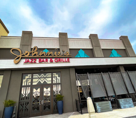Johnnie's Jazz Bar & Grille - Liberty Kansas City Wedding Venue WedKC Building