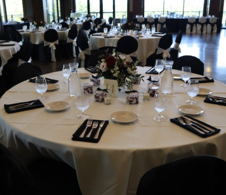 Vista 154 at Iron Horse Golf Club Kansas City Wedding Venue WedKC Seating
