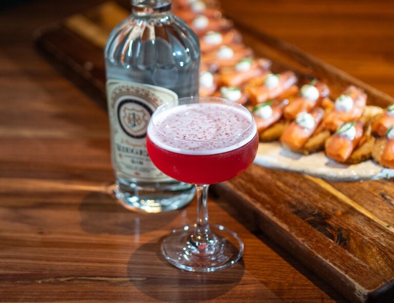 wedding cocktails and appetizers