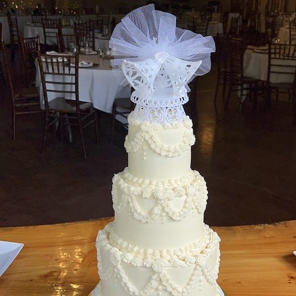 Andreas Sweet Occasions Kansas City Wedding Cake Dessert WedKC Bells