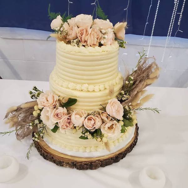 Andreas Sweet Occasions Kansas City Wedding Cake Dessert WedKC Floral