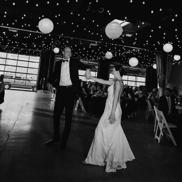 At-Ease-Events-KC-WedKC-Wedding-Planner-Dancing