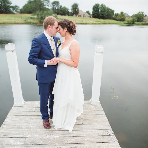 Executive Hills Polo Club Kansas City Wedding Venue WedKC Dock Couple Lake
