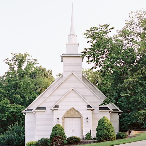 Hawthorne-House-Kansas-City-Wedding-Venue-Chapel-Outside