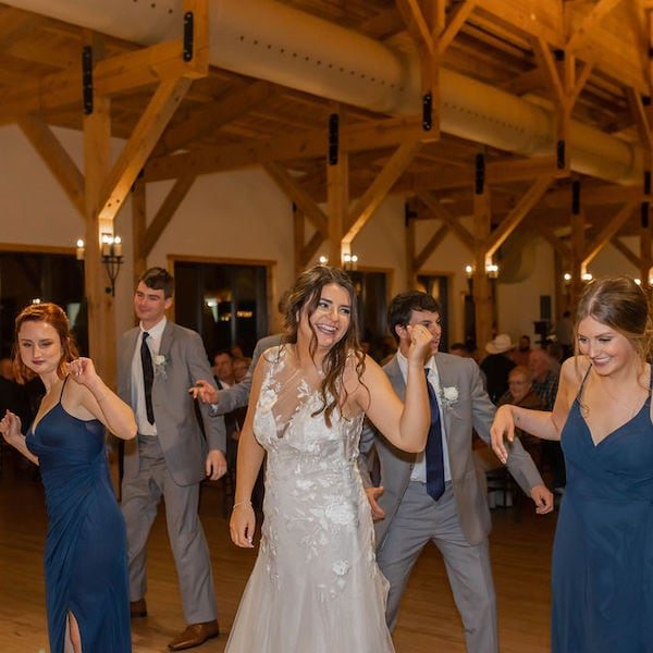 Heartland Lodge Kansas City WedKC Wedding Venue Dancing