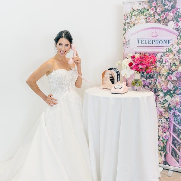 Luexline-Kansas-City-WedKC-Wedding-Audio-Guestbook-Bride-Answer