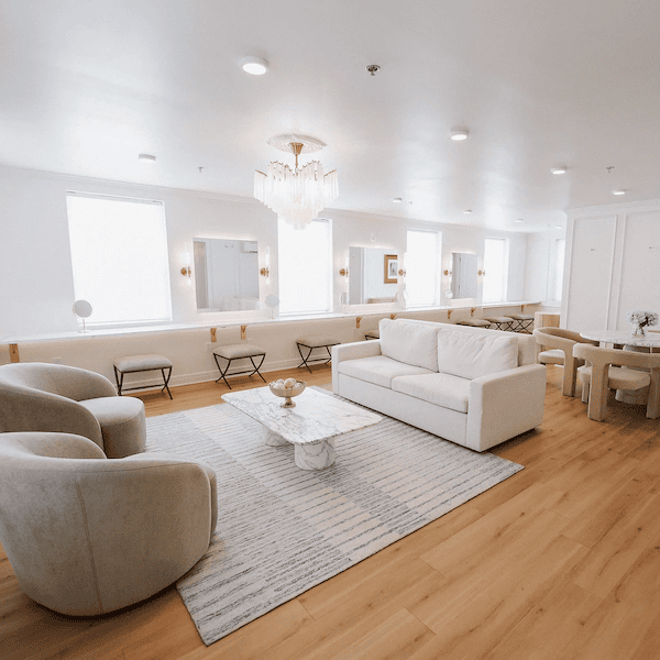 Melrose Abbey Kansas City Wedding Venue WedKC Bridal Suite