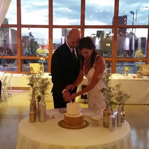 Monarch Room Kansas City Wedding Venue Wedkc Cake Cutting