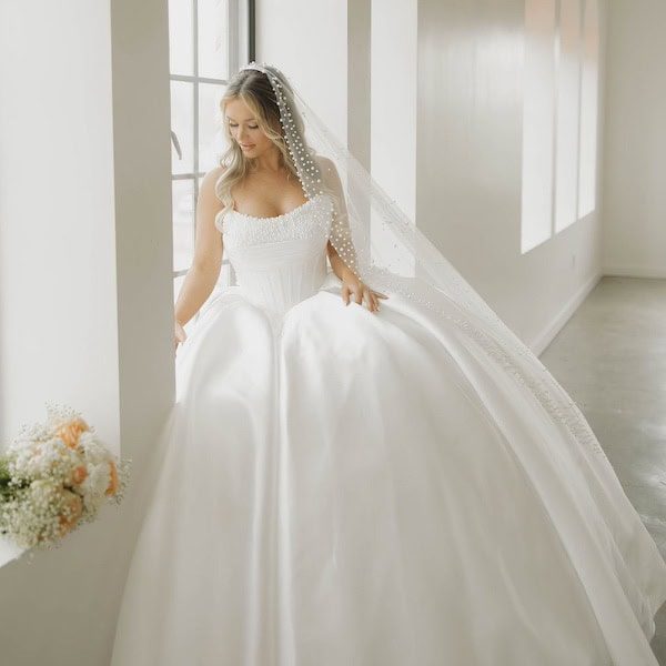 Nichole Storey Photography Kansas City Wedding Photographer WedKC Bride Dress