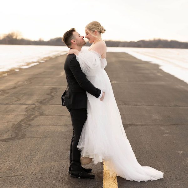 Nichole Storey Photography Kansas City Wedding Photographer WedKC Bride Lift