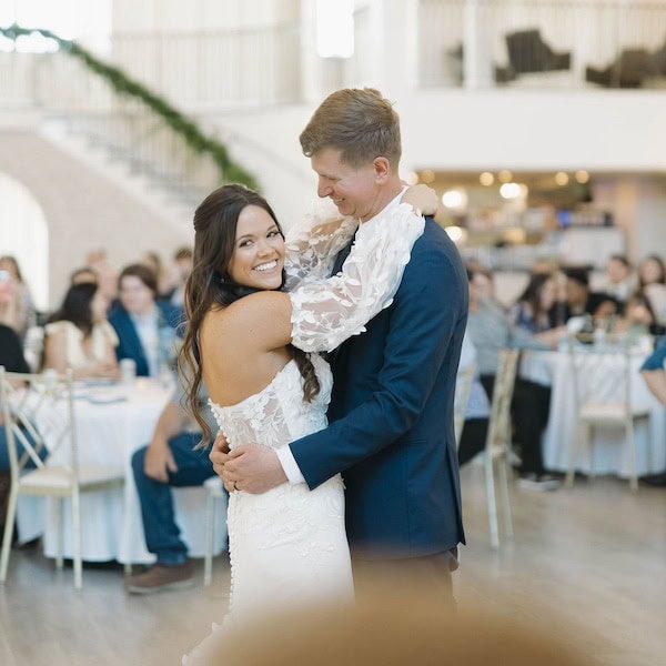 Nichole Storey Photography Kansas City Wedding Photographer WedKC First Dance Smile