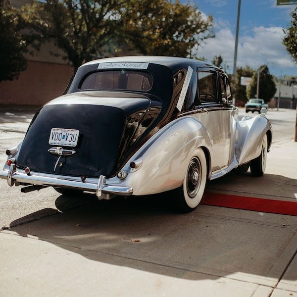Pech Limousine Kansas City Wedding Transportation Services WedKC Red Carpet Just Married