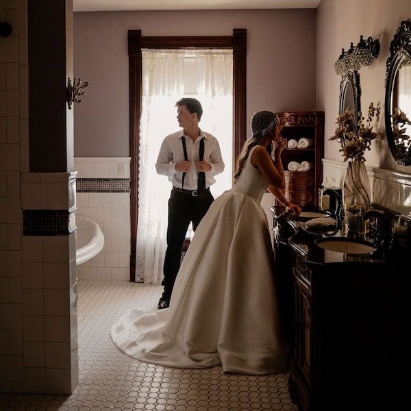 Piper Reese Kansas City Wedding Photography Bride Groom Freshen Up