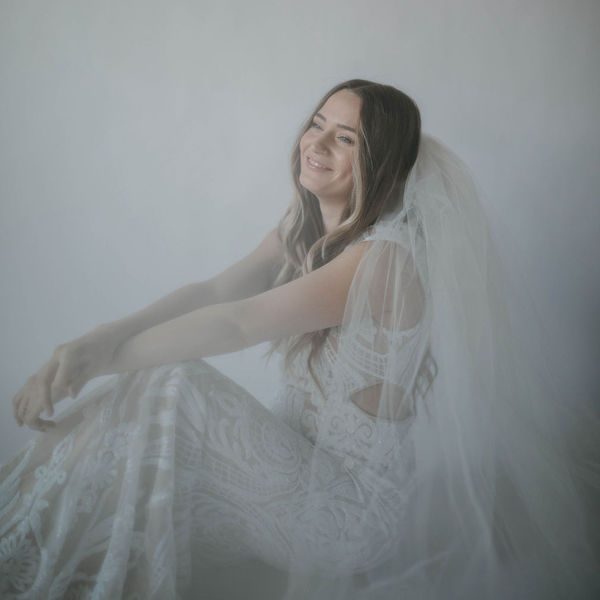 Rose Arrow Photography Kansas City Wedding Photographer WedKC Bride Dress Veil