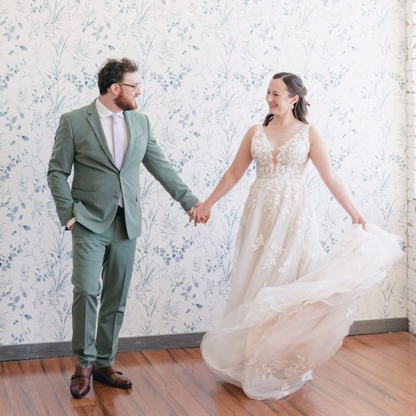 Sheree Nicole Photography WedKC Kansas City Wedding Photographer Bride Groom Green Suit