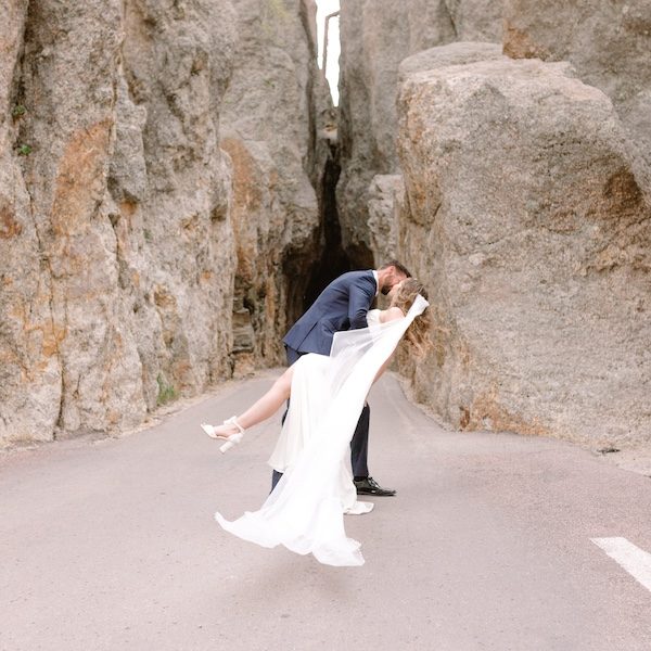 Sheree Nicole Photography WedKC Kansas City Wedding Photographer Cavern Couple