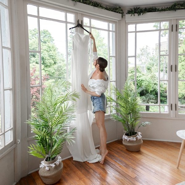 Sheree Nicole Photography WedKC Kansas City Wedding Photographer Getting Ready Dress
