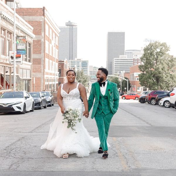 Sheree Nicole Photography WedKC Kansas City Wedding Photographer Green Velvet Street Couple