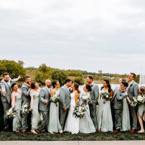 Silo Modern Farmhouse Kansas City Wedding Venue Wedkc Bridal Party