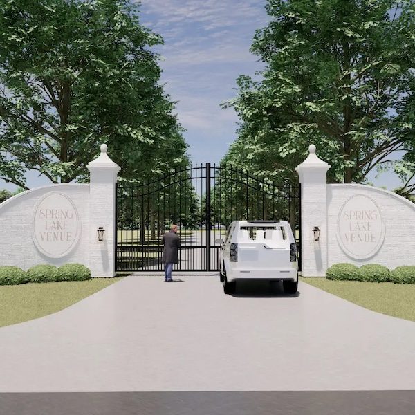 Spring Lake Wedding Venue Kansas City WedKC Gated Entrance