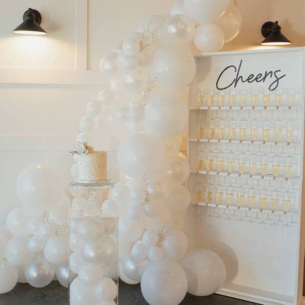 Sunny-Day-Event-Co-Kansas-City-WedKC-Event-Decor-Champagne