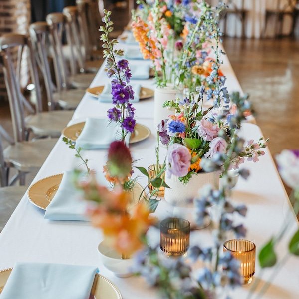 The Austin Kansas City Wedding Venue WedKC Head Table Floral