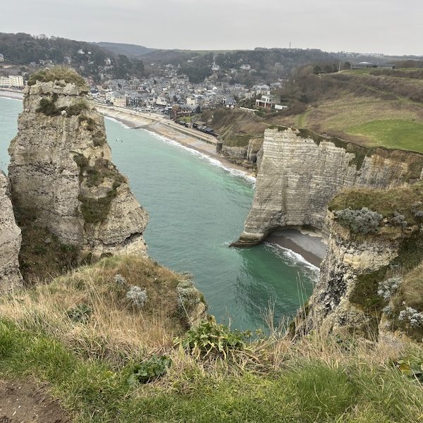 Videre Travel Kansas City Honeymoon Specialist Destination Wedding WedKC Cliffs