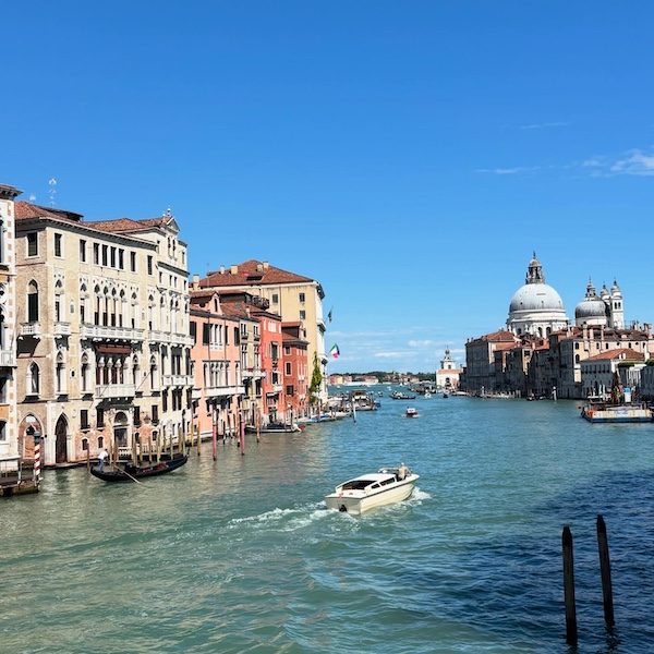 Videre Travel Kansas City Honeymoon Specialist Destination Wedding WedKC Venice River