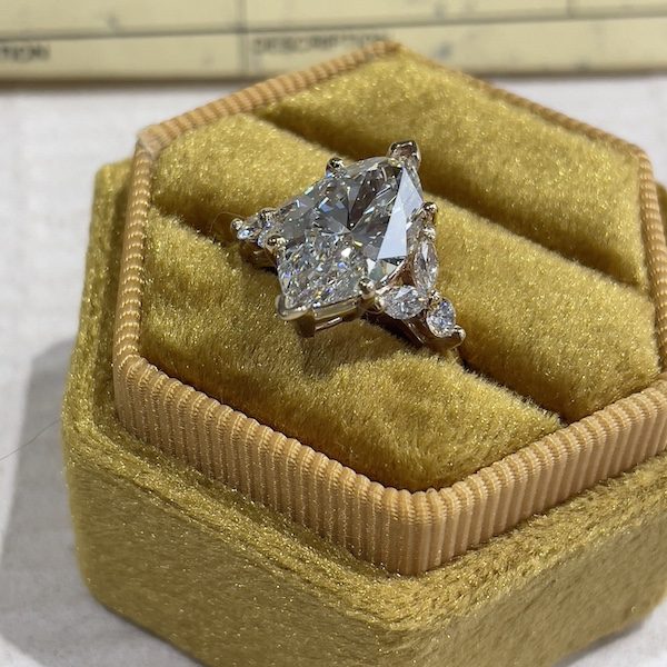 Vinca Jewelry Kansas City Wedding Jeweler Diamond Ring